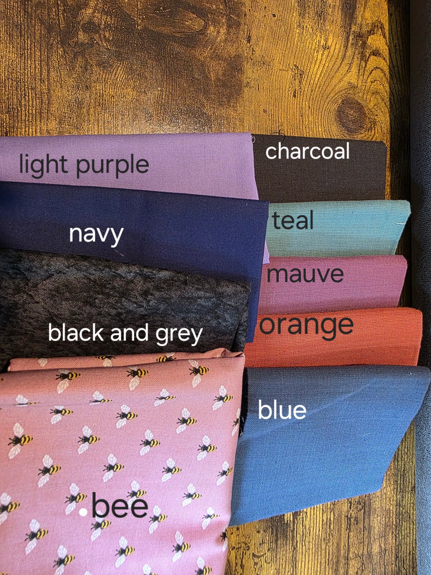 Wristlet yarn spindle